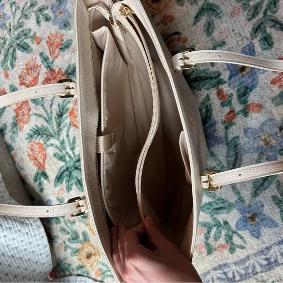 Cream Laptop Tote Bag - Picture 6 of 10